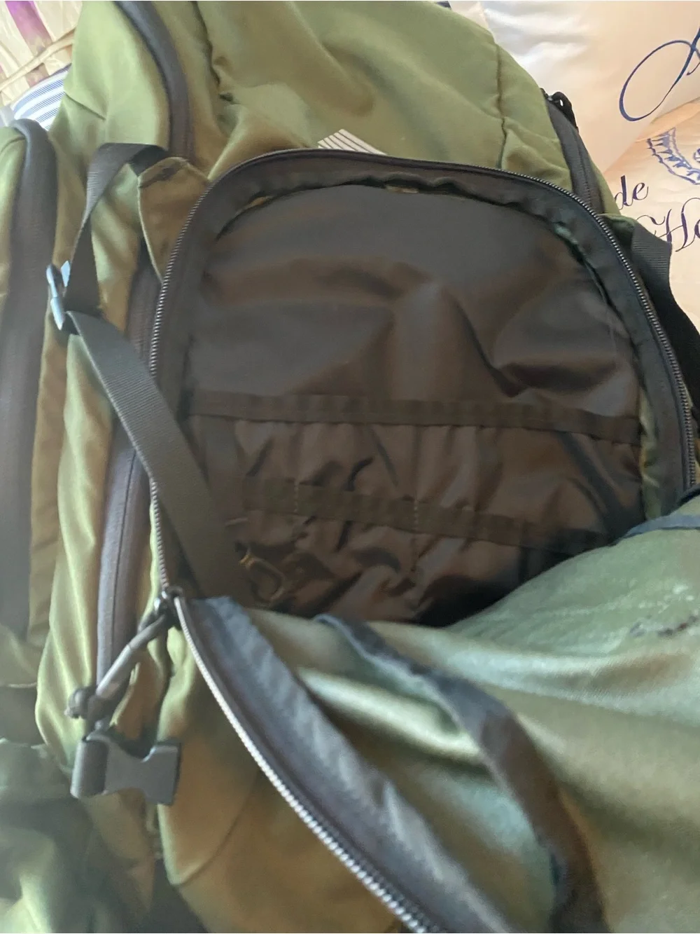 Kelty Redwing 50  Traveler Men’s Backpack - Olive Green